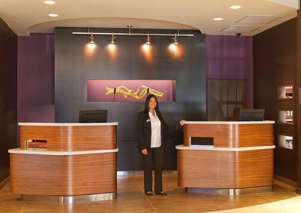 Hotel By Marriott Downtown At Armory Square