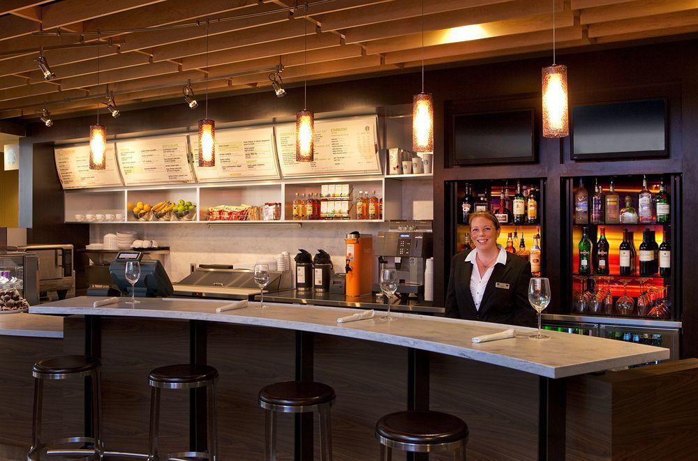 By Marriott Downtown At Armory Square