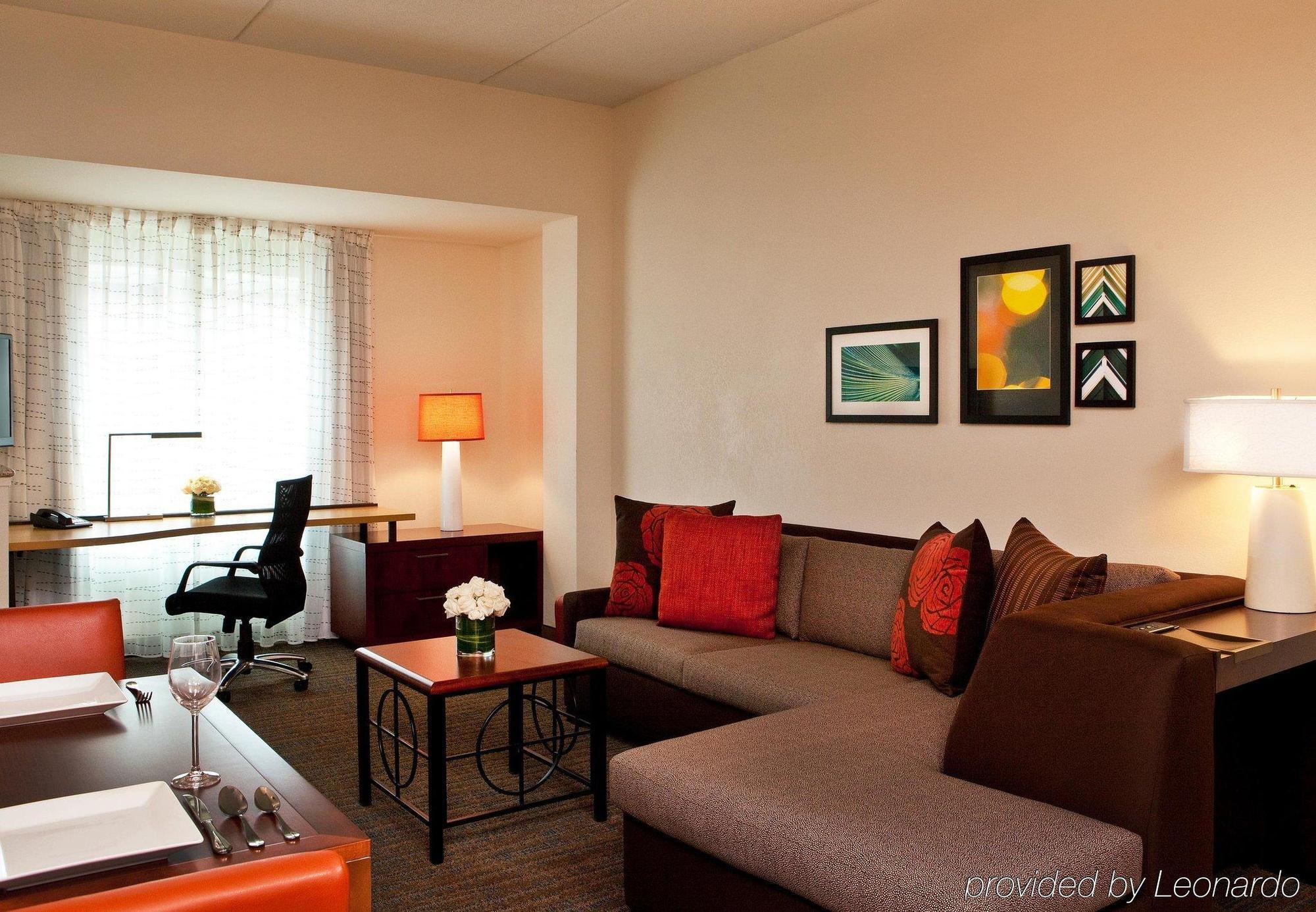 Hotel By Marriott Downtown At Armory Square